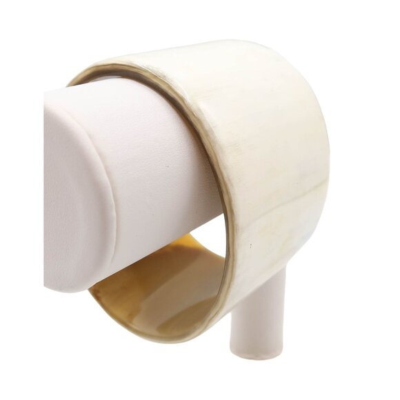 Neutral Acrylic Faux Horn 2" Wide Cuff Bracelet Boho Beachy Unsigned - Picture 6 of 6